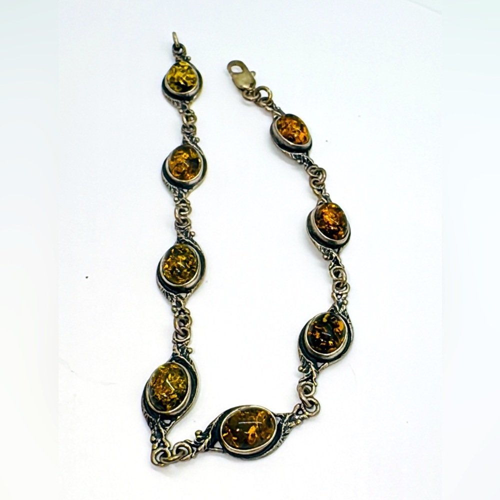 Vintage 925 Sterling green Baltic amber bracelet.​​